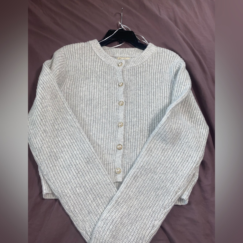 Jessica Simpson Grey Sweater